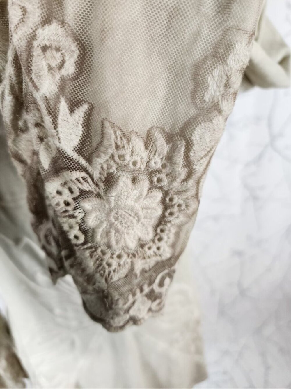 Gretty Zeuger Beige Wash Textured Floral Embroidered V-Neck Tunic - Picture 8 of 9